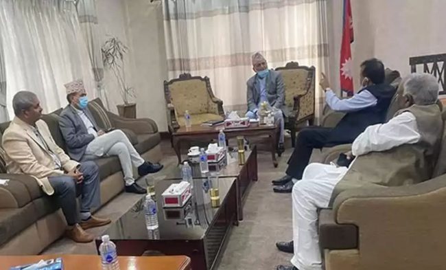 मुख्यमन्त्री राउतको नेतृत्वको टोलीद्वारा विशेष प्याकेजको माग