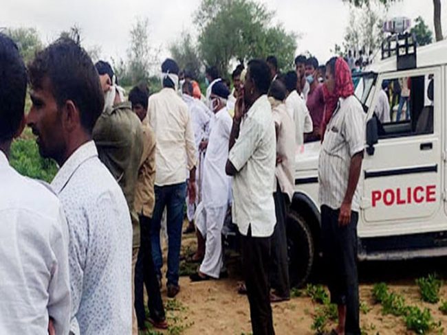 भारतमा एकै परिवारका ११ जना पाकिस्तानीको रहस्यमय मृत्यु, हत्याको आशंका