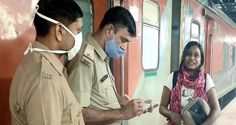 एउटी युवतीले भारतको रेलवेलाई यसरी हल्लाइदिइन्, अन्ततः हारे रेलवेका अधिकारी