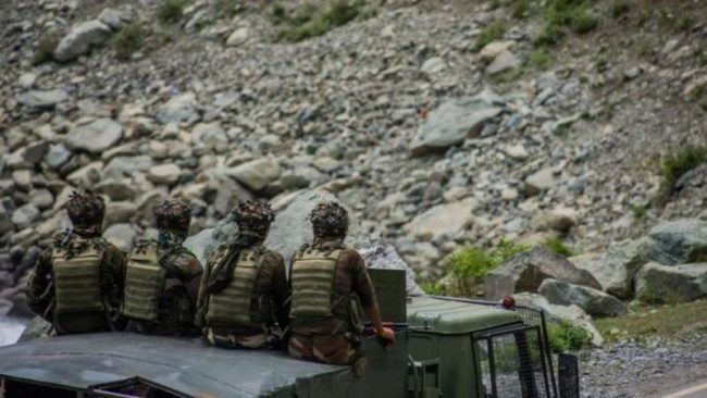 पाँच भारतीय नागरिक चिनियाँ सेनाकाे कब्जामा !