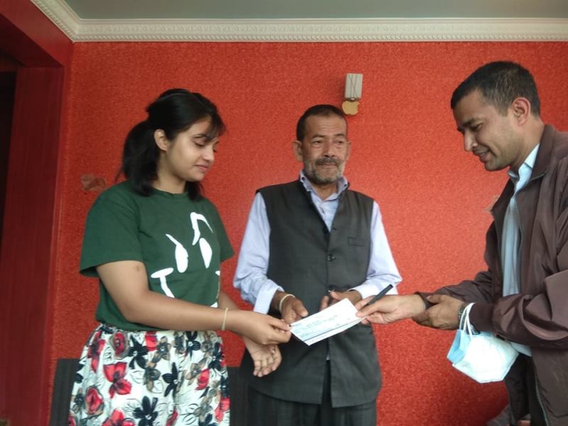 दिवंगत पत्रकार बानियाँको परिवारलाई अमेरिकावासी नेपालीको आर्थिक सहयोग