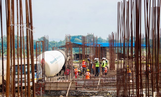 जारी छ गौतमबुद्ध अन्तर्राष्ट्रिय क्रिकेट रङ्गशालाको काम