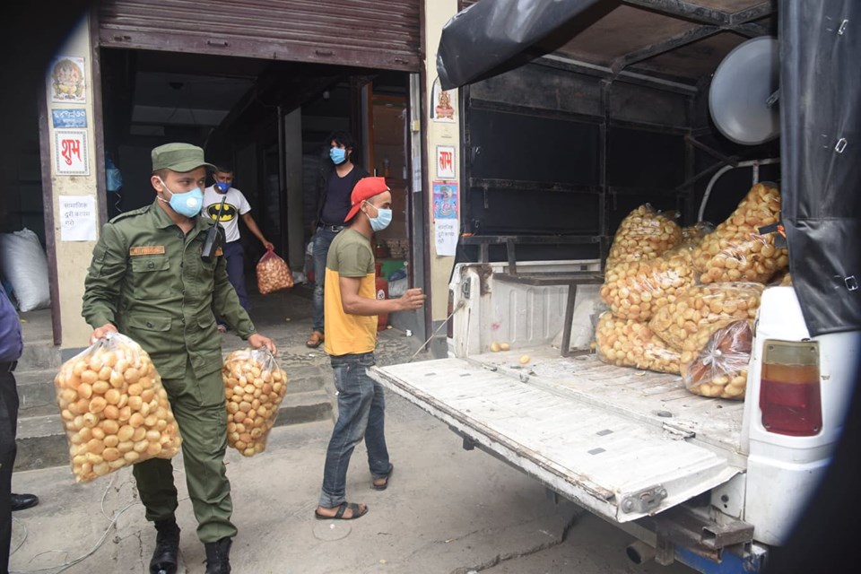 श्रेष्ठ राइस एण्ड चिउरा मिलका २०० बोरा चामल बिक्रीमा रोक