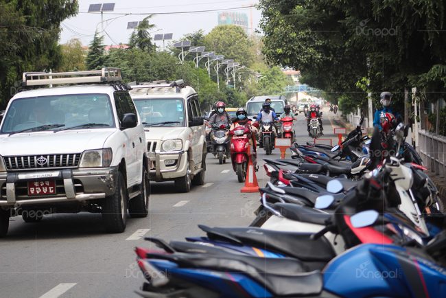 निषेधाज्ञा खुकुलो भएपछिको काठमाडौं [फाेटाेफिचर]