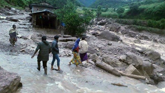 बागलुङ बाढी : मृत्यु हुनेको सङ्ख्या २१ पुग्यो