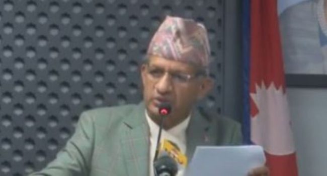 ‘सरकार दुईवटा समस्यासँग जुधिरेको छ’