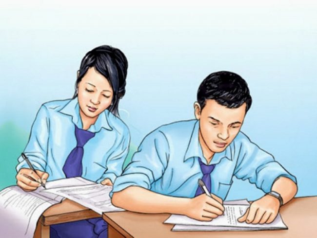 इन्टरनेट समस्याले टोलटोलमै पुगेर विद्यार्थी पढाउँदै पर्वतका विद्यालय