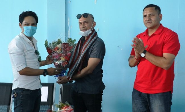 खेलाडीको पीडा बुझेको छु : खड्का