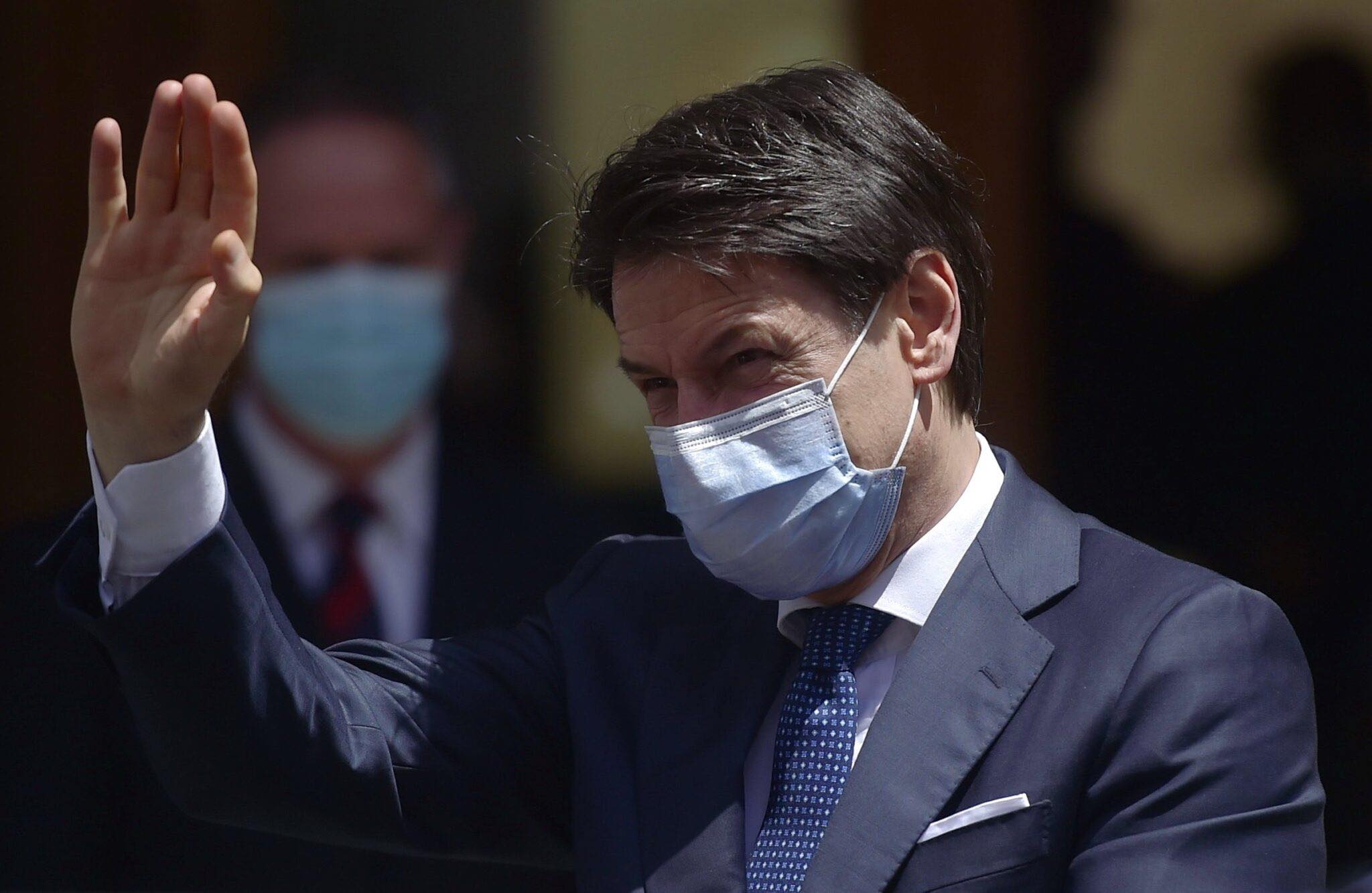 इटालीमा कोरोनाको दोस्रो लहर, मास्क अनिवार्य