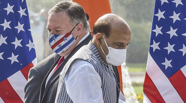 भारतीय रक्षामन्त्रीको हिन्दी भाषणलाई दोभाषेले अंग्रेजीमा अर्कै अनुवाद गरिदिएपछि …