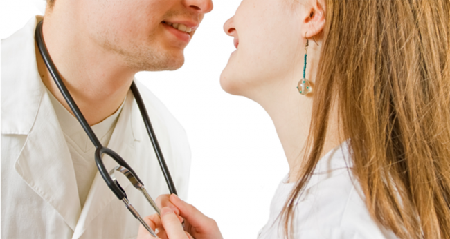 श्रीमतीको अवैध सम्बन्धले डिप्रेशनको शिकार, जुन डाक्टरकहाँ गए उही श्रीमतीको प्रेमी !