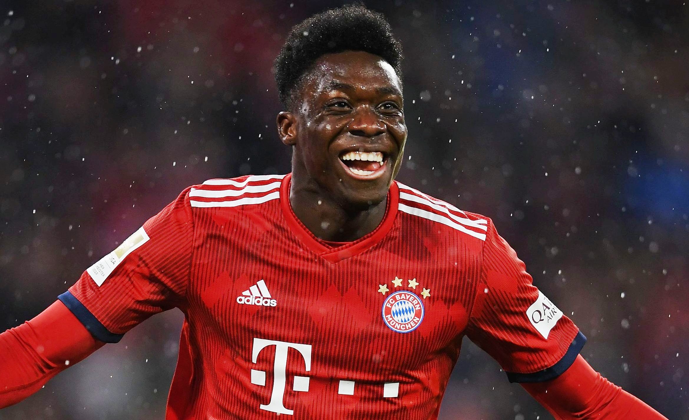 डेभिस सर्वाधिक मूल्यवान युवा फुटबल खेलाडी