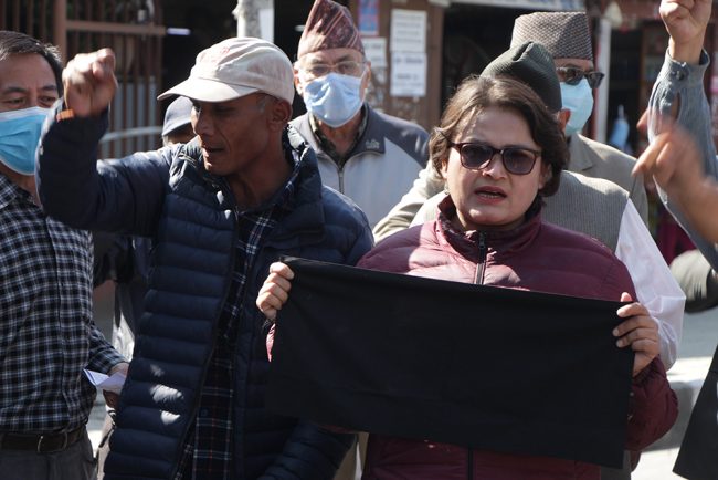 भारतीय सेनाध्यक्ष नरवणेलाई माइतीघरमा कालो झण्डा