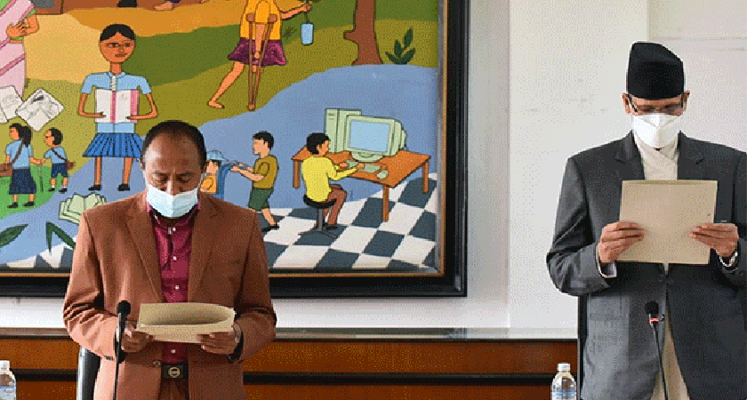 सभामुख सापकोटाबाट नवनिर्वाचित सांसद पाण्डेलाई शपथ