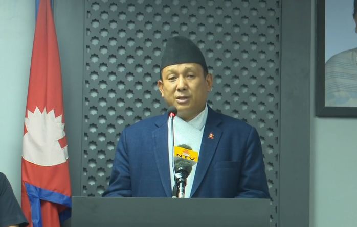 संवैधानिक रुपमै प्रधानमन्त्रीले राजीनामा दिन मिल्दैन : मन्त्री गुरुङ