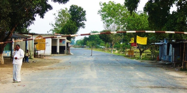 भारतसँग सीमा जोडिएको झुलाघाट नाका ५ दिनका लागि खोलिने