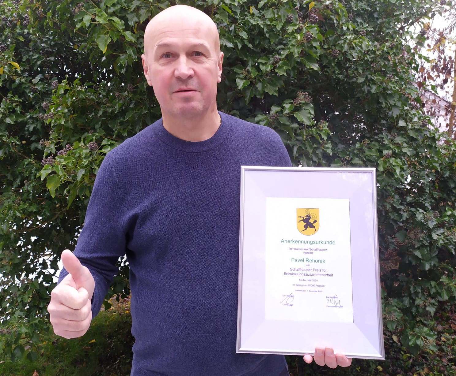 स्जिरल्याण्डका राष्ट्रिय प्रशिक्षक पावेलद्वारा टेवलटेनिस खेलाडीका लागि ३२ लाख सहयोग