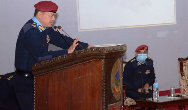 नागरिकप्रति उत्तरदायी भई सेवा प्रवाह गर्न प्रहरी अतिरिक्त महानिरीक्षक पालको निर्देशन