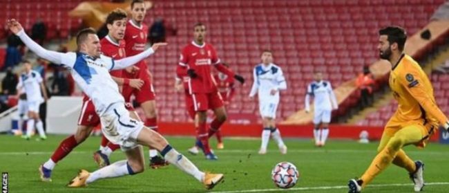 च्याम्पियन्स लिग : लिभरपुल, म्यन्चेस्टर सिटी, एटलेटिको मड्रिड नकआउट चरणमा, रिएलको हारले सम्भावना न्यून