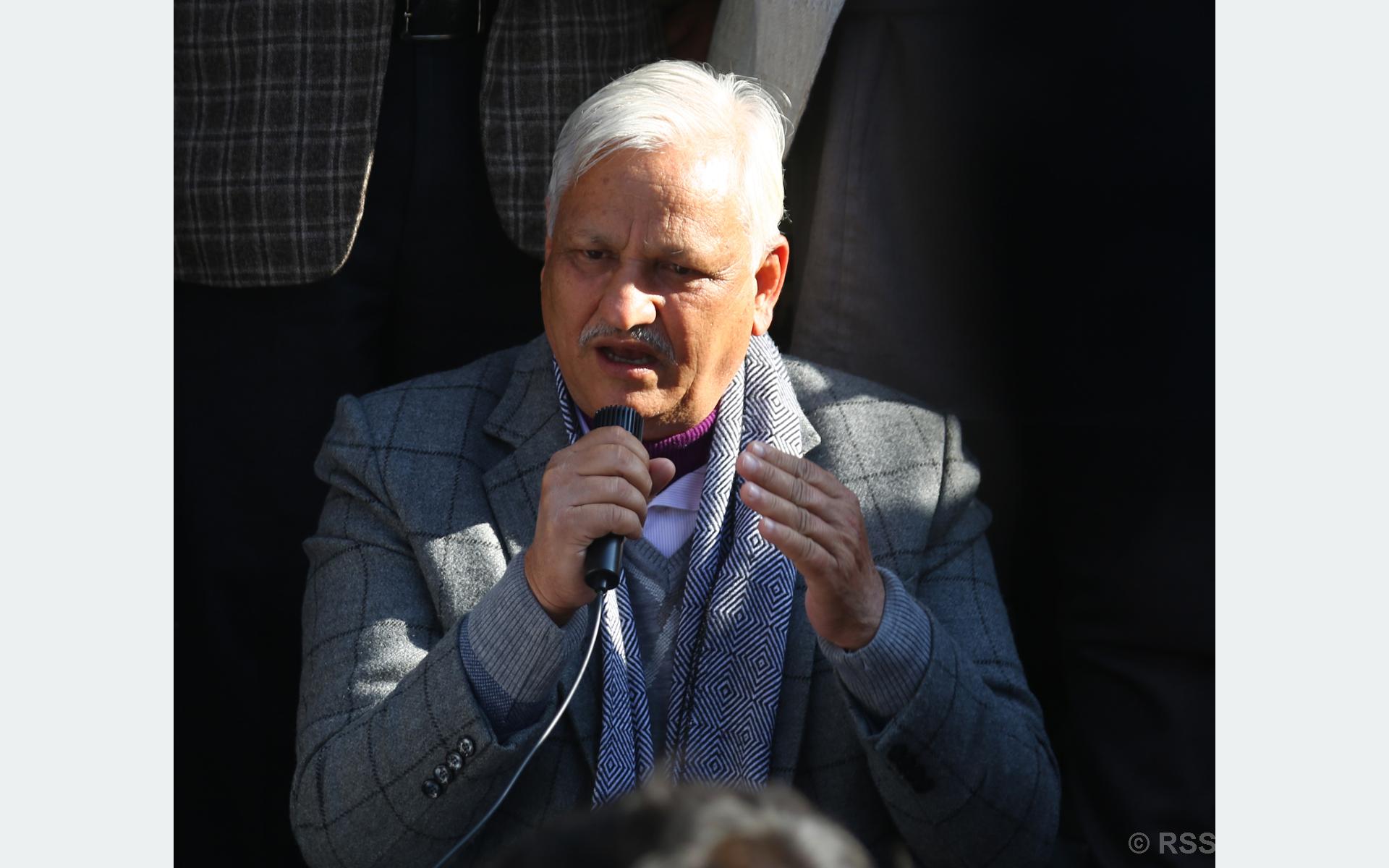 उखु किसान आन्दोलनको छैटौं दिन माइतीघर पुगे मन्त्रीद्वय भट्ट र त्रिपाठी