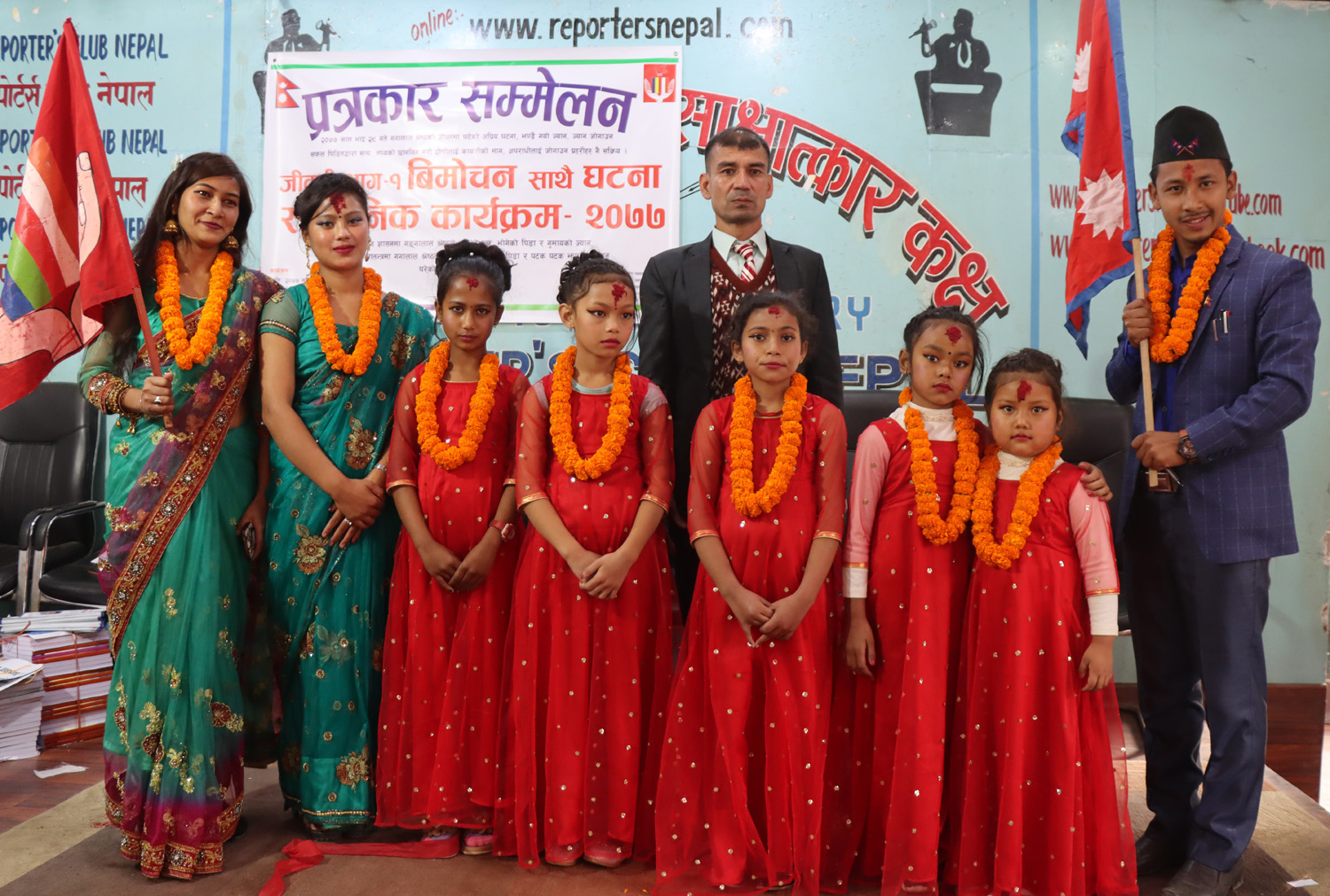 गणतन्त्रकालमा अपहरणमा परेका गंगालाल श्रेष्ठले ल्याए जीवनी भाग–१ पुस्तक