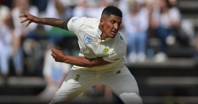 हेन्ड्रिक्स अफ्रिकी टेष्ट टोलीबाट बाहिर