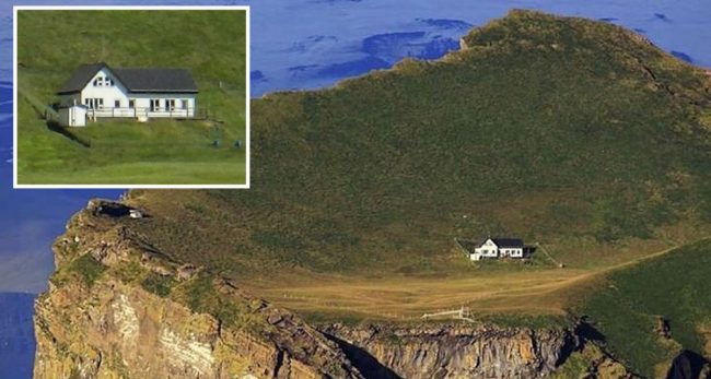 विश्वको सबैभन्दा एक्लो टापुमा एक्लो घर, भाइरल भइरहेको यो तस्वीर कहाँको हो ?