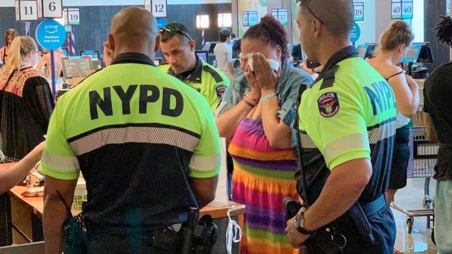 भोकको मारमा अमेरिका, बाँच्नको लागि सुपरमार्केटमा खानेकुरा चोर्ने क्रम अत्याधिक