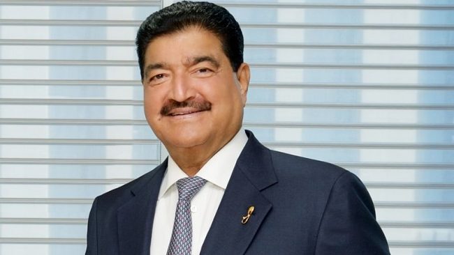 २ अर्ब डलरको कम्पनी मात्रै १ डलरमा बेच्न किन बाध्य भए यी व्यवसायी ?