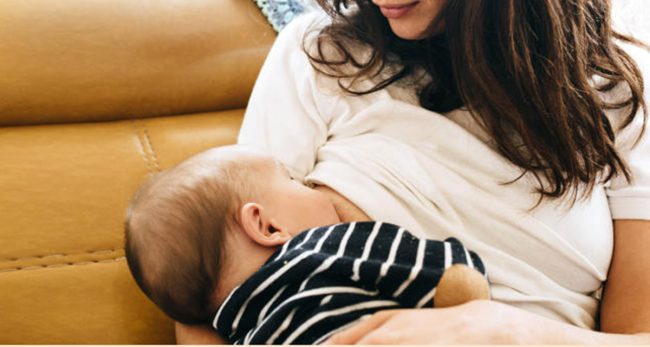 आमाले दूध खुवाउँदा ३ महिनाकी छोरीको मृत्यु ! हत्या अभियोगमा आमा पक्राउ