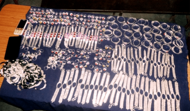 ६५ लाखको गहना बरामद