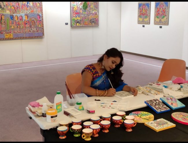 मिथिला आर्टमा अब्बल सुनैना जसका हातमा जतिखेर पनि रंग र ब्रस हुन्छ