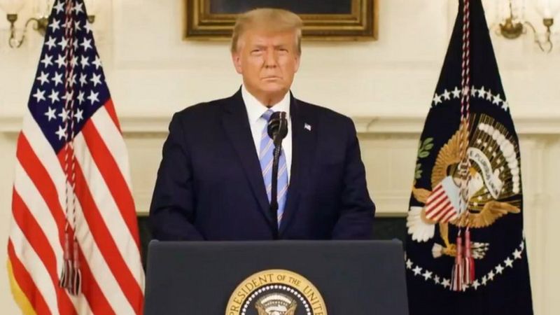 राष्ट्रपतिबाट ट्रम्पलाई हटाउने प्रस्ताव प्रस्तुत