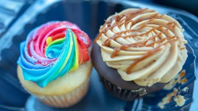 ‘अश्लील केक’ बनाएको आरोपमा इजिप्टमा महिला पक्राउ