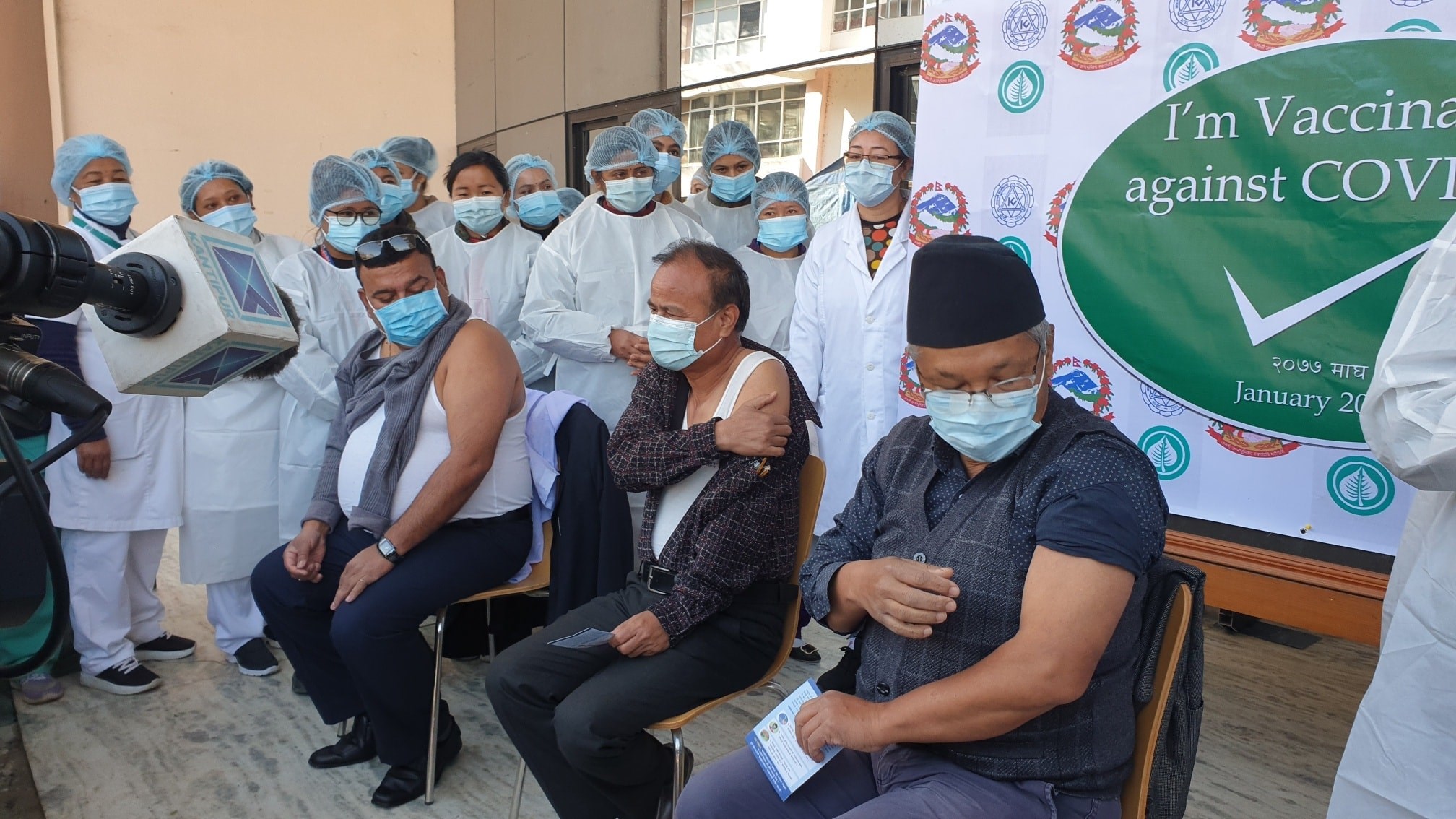 काेराेना विरूद्धकाे खाेप अभियान : धुलिखेल अस्पतालमा २९० जनाले खाेप लगाए