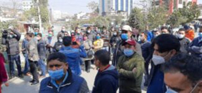 ‘अनुचित’ माग राखेर म्यान पावर व्यवसायी आन्दोलित