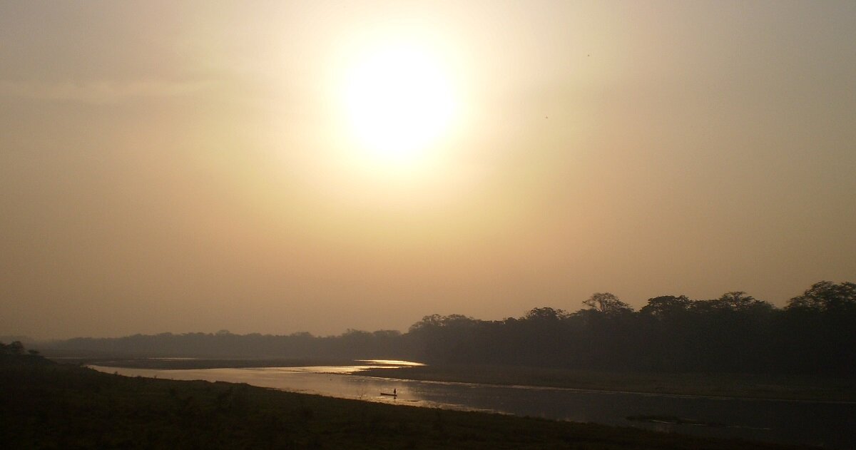 सौराहा आएका पर्यटकलाई ‘सेल्फी प्वाइन्ट’