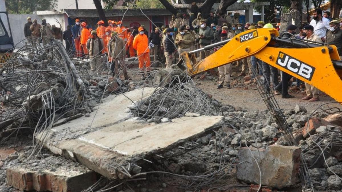 श्मशान घाटमा दुर्घटना हुँदा अन्तिम संस्कारमा गएका २३ जनाको मृत्यु