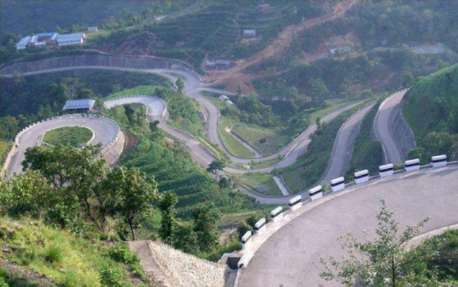 पहिरोले क्षति गरेका सडक निर्माणको काम सम्पन्न