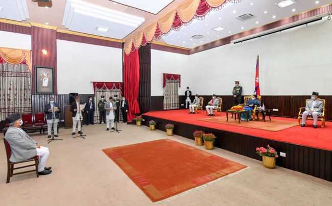 संवैधानिक आयोगका नवनियुक्त पदाधिकारीले शपथ ग्रहण गरे