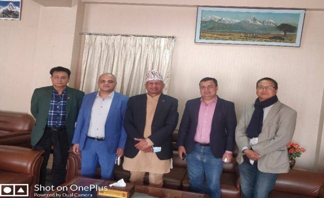 परराष्ट्रमन्त्री ज्ञवाली र एनआरएनएका अध्यक्ष पन्तबीच भेटवार्ता