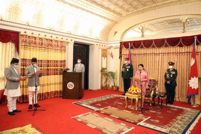 राजदूतद्वय रेग्मी र विश्वकर्माद्वारा शपथ ग्रहण