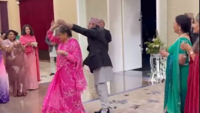 जन्मदिनको पार्टीमा पूर्वराजा-रानीको ‘डान्स’