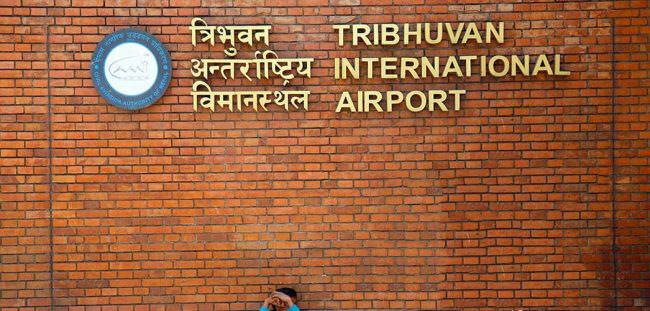 अध्यागमनबाट फर्काइए दुबई जान लागेका ७६ यात्रु