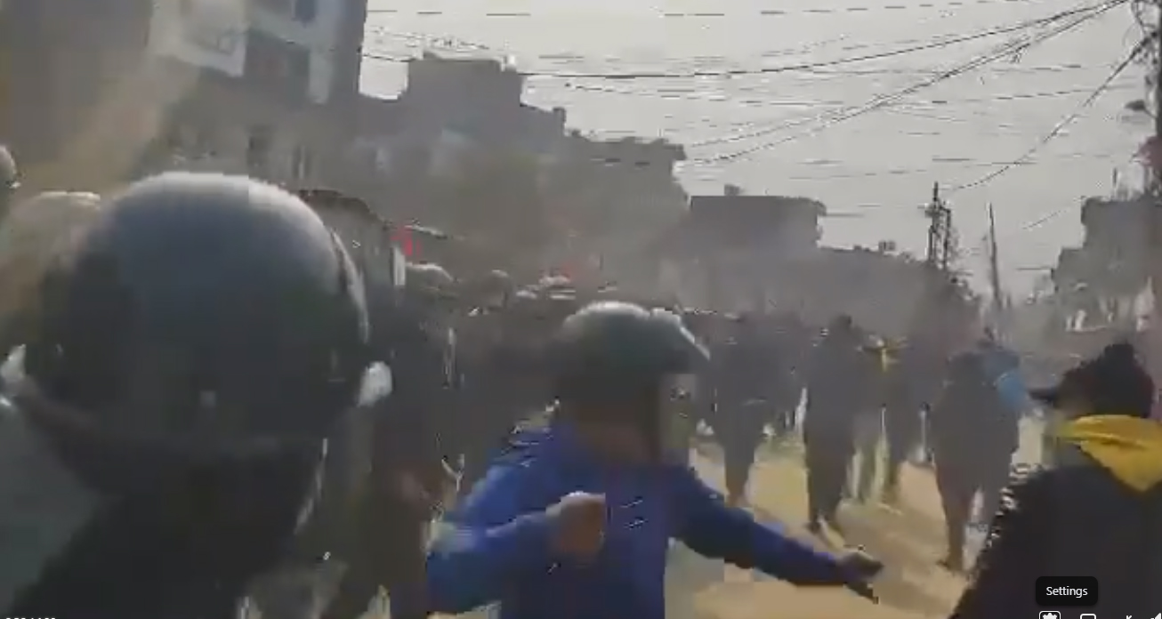 भिडियोमा हेर्नुहोस् नुवाकोटमा यसरी भयो नेकपाका दुई गुटबीच कुटाकुट