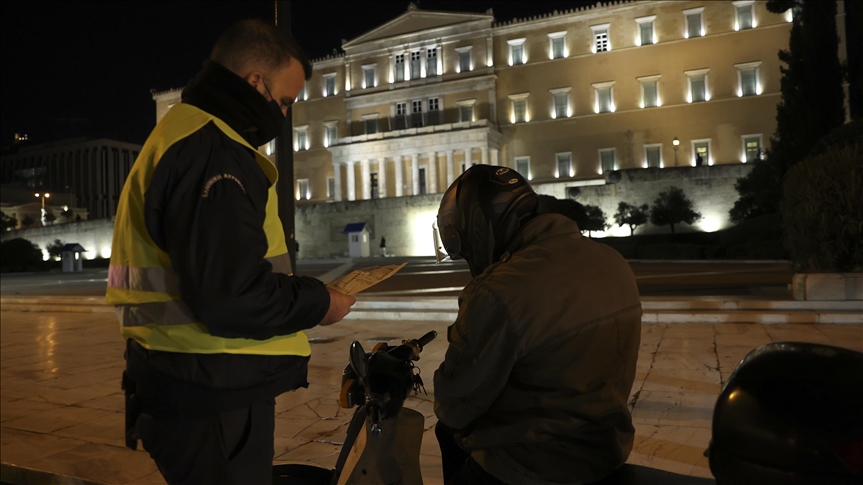 कोरोनाभाइरसको महामारी फैलिएपछि ग्रीसमा लकडाउनको घोषणा