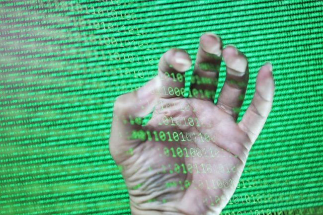 इन्टरनेट सेवामा अंकुश लगाउँदै कम्बोडिया !