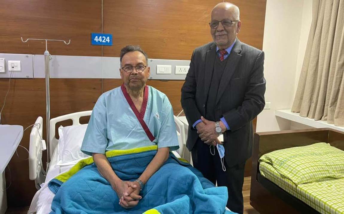 भारतमा स्वास्थ्य परीक्षण गराउँदै पूर्वप्रधानमन्त्री खनाल