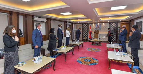 प्रधानमन्त्रीसँग कोप–२६ टोलीको भेट