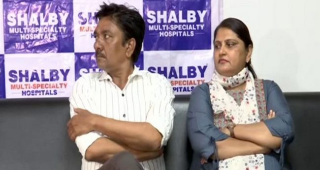 भ्यालेन्टाइन डेमा श्रीमती रितालाई आफ्नो मृगौला उपहार दिँदै विनोद, एनिभर्सरी पनि आजै